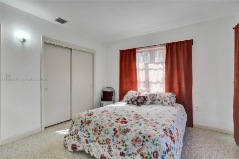 Casa en venta en Miami, Florida, 3 dormitorios, 133.13 m2 № 2028027 - foto 24