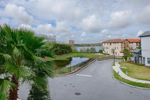 Casa en venta en Orlando, Florida, 4 dormitorios, 323.39 m2 № 2219537 - foto 14