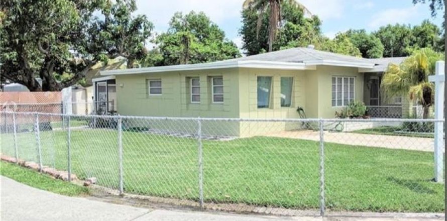 Condo à North Miami, Floride, 1 chambre  № 1103630
