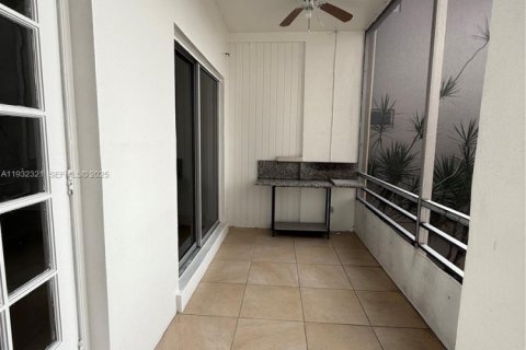 Снять в аренду кондоминиум в Дейви, Флорида 2 спальни, 72.65м2, № 2034792 - фото 5