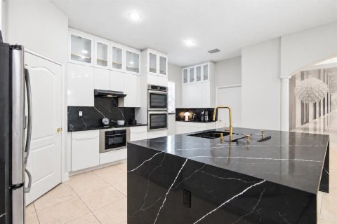 Villa ou maison à vendre à Lutz, Floride: 4 chambres, 292.46 m2 № 2417062 - photo 10