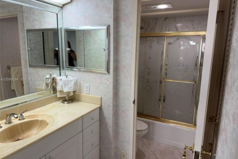 Copropriété à louer à Fort Lauderdale, Floride: 2 chambres, 111.95 m2 № 2386967 - photo 11