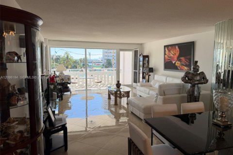Copropriété à louer à Fort Lauderdale, Floride: 2 chambres, 111.95 m2 № 2386967 - photo 5