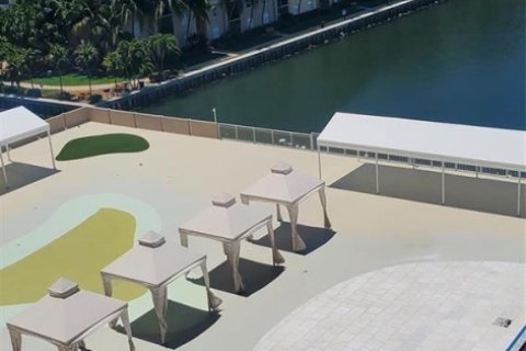 Copropriété à vendre à Sunny Isles Beach, Floride: 2 chambres, 118.45 m2 № 2084578 - photo 8