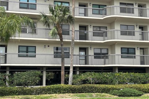 Copropriété à vendre à Saint Petersburg, Floride: 2 chambres, 118.91 m2 № 2101369 - photo 3
