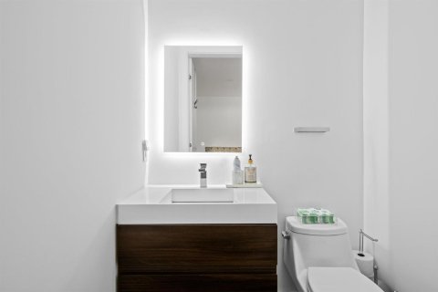 Touwnhouse à vendre à Fort Lauderdale, Floride: 3 chambres, 156.26 m2 № 2372807 - photo 14