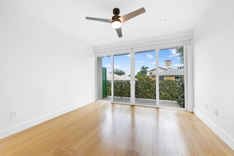 Touwnhouse à vendre à Fort Lauderdale, Floride: 3 chambres, 156.26 m2 № 2372807 - photo 17