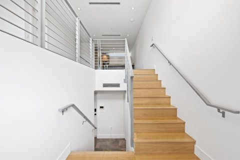 Touwnhouse à vendre à Fort Lauderdale, Floride: 3 chambres, 156.26 m2 № 2372807 - photo 5