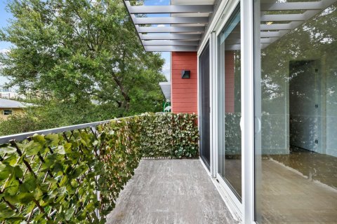 Touwnhouse à vendre à Fort Lauderdale, Floride: 3 chambres, 156.26 m2 № 2372807 - photo 15