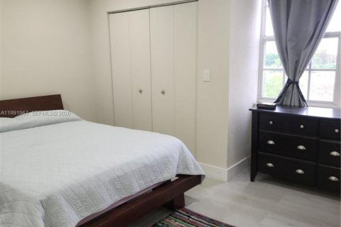 Copropriété à louer à Miami, Floride: 2 chambres, 65.03 m2 № 2062604 - photo 5