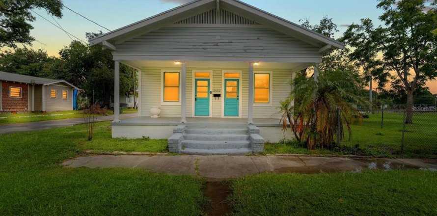Villa ou maison à Tampa, Floride 2 chambres, 106.65 m2 № 1837094