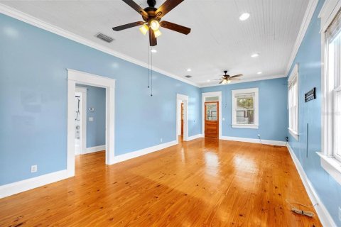 Villa ou maison à louer à Tampa, Floride: 2 chambres, 106.65 m2 № 1837094 - photo 5