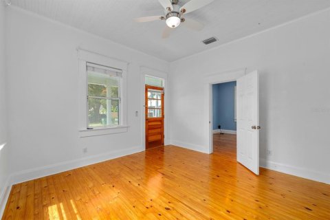 Villa ou maison à louer à Tampa, Floride: 2 chambres, 106.65 m2 № 1837094 - photo 7