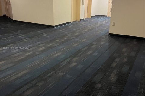 Condominio en venta en Miami, Florida, 1 dormitorio, 74.41 m2 № 1959053 - foto 3