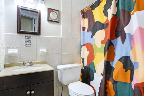 Купить виллу или дом в Майами, Флорида 3 спальни, 136.19м2, № 1989594 - фото 19