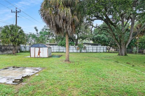 Купить виллу или дом в Майами, Флорида 3 спальни, 136.19м2, № 1989594 - фото 11