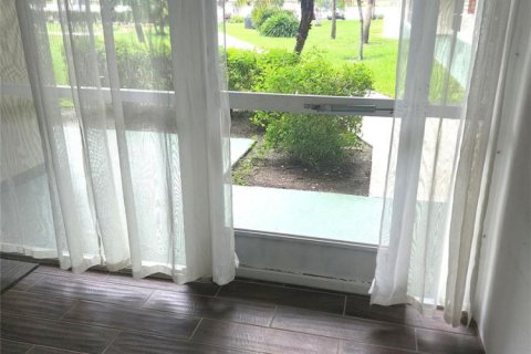 Condominio en Deerfield Beach, Florida, 1 dormitorio № 2173250