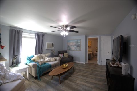Villa ou maison à vendre à Nokomis, Floride: 4 chambres, 159.23 m2 № 1902913 - photo 15