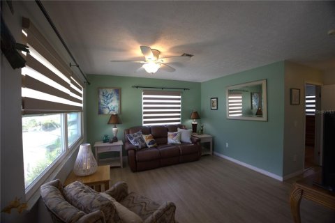 Villa ou maison à vendre à Nokomis, Floride: 4 chambres, 159.23 m2 № 1902913 - photo 4
