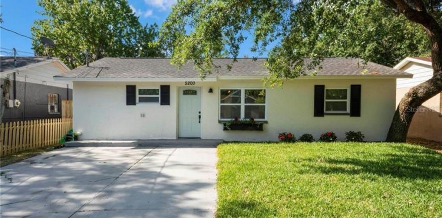 Casa en Port Richey, Florida 3 dormitorios, 145.86 m2 № 1854300