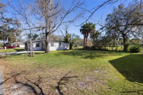 House in Sanford, Florida 4 bedrooms, 144.74 sq.m. № 1648347 - photo 11