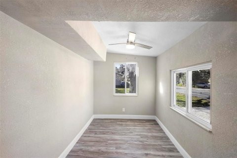 House in Sanford, Florida 4 bedrooms, 144.74 sq.m. № 1648347 - photo 14