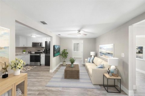 House in Sanford, Florida 4 bedrooms, 144.74 sq.m. № 1648347 - photo 4