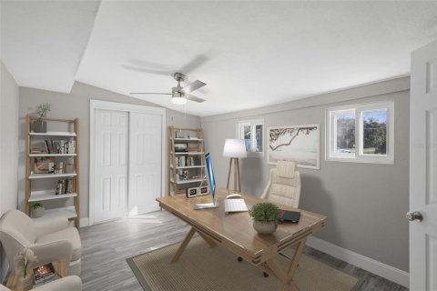 House in Sanford, Florida 4 bedrooms, 144.74 sq.m. № 1648347 - photo 8