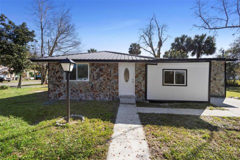 House in Sanford, Florida 4 bedrooms, 144.74 sq.m. № 1648347 - photo 30