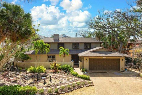 House in Sarasota, Florida 3 bedrooms, 277.03 sq.m. № 1734804 - photo 1