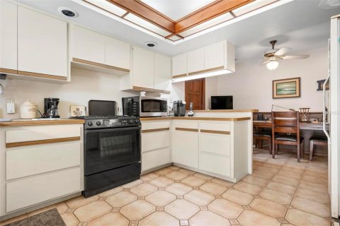 House in Sarasota, Florida 3 bedrooms, 277.03 sq.m. № 1734804 - photo 18