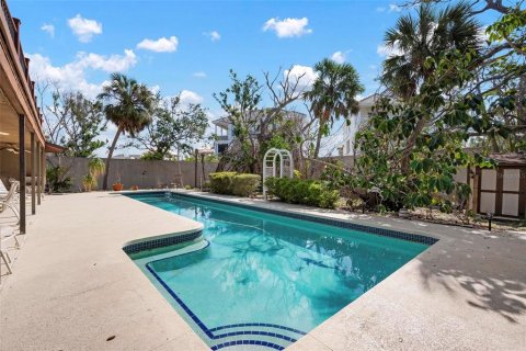 House in Sarasota, Florida 3 bedrooms, 277.03 sq.m. № 1734804 - photo 12