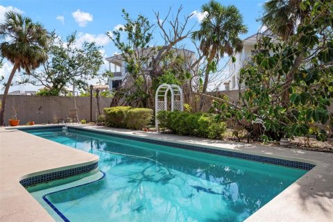 House in Sarasota, Florida 3 bedrooms, 277.03 sq.m. № 1734804 - photo 11