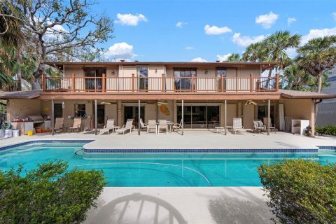 House in Sarasota, Florida 3 bedrooms, 277.03 sq.m. № 1734804 - photo 15