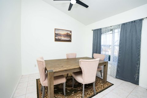 Casa en venta en Port St. Lucie, Florida, 2 dormitorios, 132.57 m2 № 2078162 - foto 7