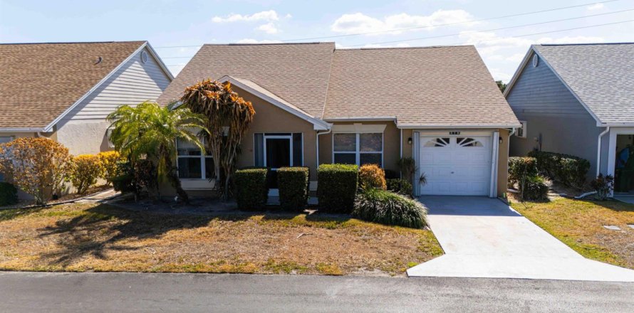 Casa en Port St. Lucie, Florida 2 dormitorios, 132.57 m2 № 2078162