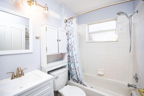 Casa en venta en Port St. Lucie, Florida, 2 dormitorios, 132.57 m2 № 2078162 - foto 11