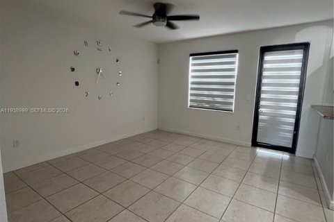 Купить таунхаус в Хомстед, Флорида 3 спальни, 142.6м2, № 1996750 - фото 4