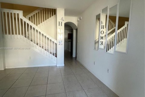 Купить таунхаус в Хомстед, Флорида 3 спальни, 142.6м2, № 1996750 - фото 3
