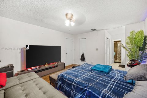 Townhouse in Margate, Florida 3 bedrooms, 128.86 sq.m. № 2040861 - photo 18