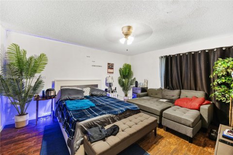 Townhouse in Margate, Florida 3 bedrooms, 128.86 sq.m. № 2040861 - photo 16