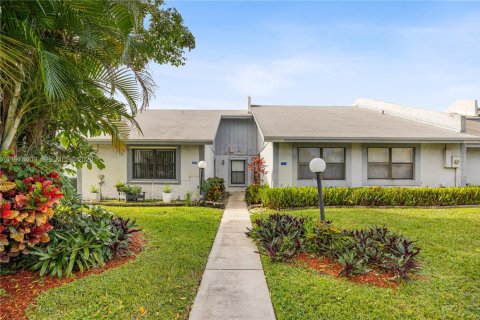 Townhouse in Margate, Florida 3 bedrooms, 128.86 sq.m. № 2040861