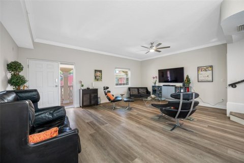 Condo in Saint Petersburg, Florida, 3 bedrooms  № 1772162 - photo 5