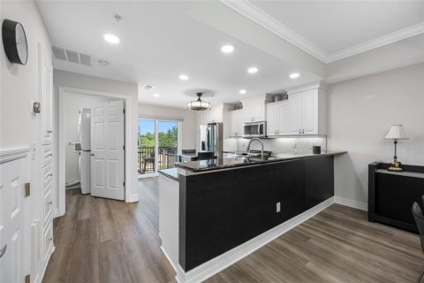Condo in Saint Petersburg, Florida, 3 bedrooms  № 1772162 - photo 13