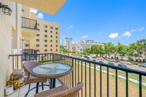 Condo in Saint Petersburg, Florida, 3 bedrooms  № 1772162 - photo 24