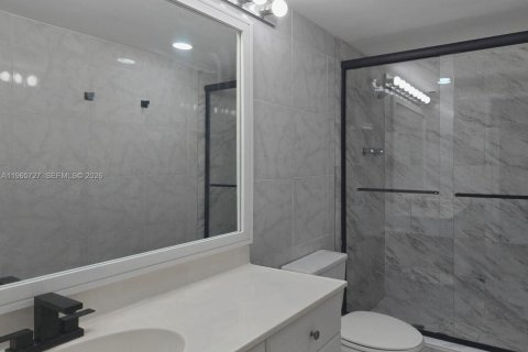 Снять в аренду кондоминиум в Санни-Айлс-Бич, Флорида 2 спальни, 139.82м2, № 2081238 - фото 11
