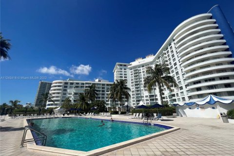 Condominio en venta en Miami Beach, Florida, 1 dormitorio, 56.67 m2 № 2035380 - foto 11