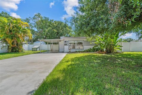 Casa en alquiler en Saint Petersburg, Florida, 3 dormitorios, 104.05 m2 № 1883056 - foto 26