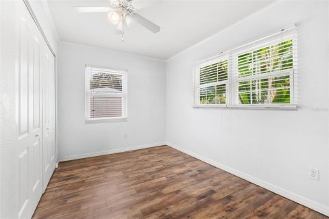 Casa en alquiler en Saint Petersburg, Florida, 3 dormitorios, 104.05 m2 № 1883056 - foto 14