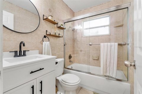 Casa en alquiler en Saint Petersburg, Florida, 3 dormitorios, 104.05 m2 № 1883056 - foto 15